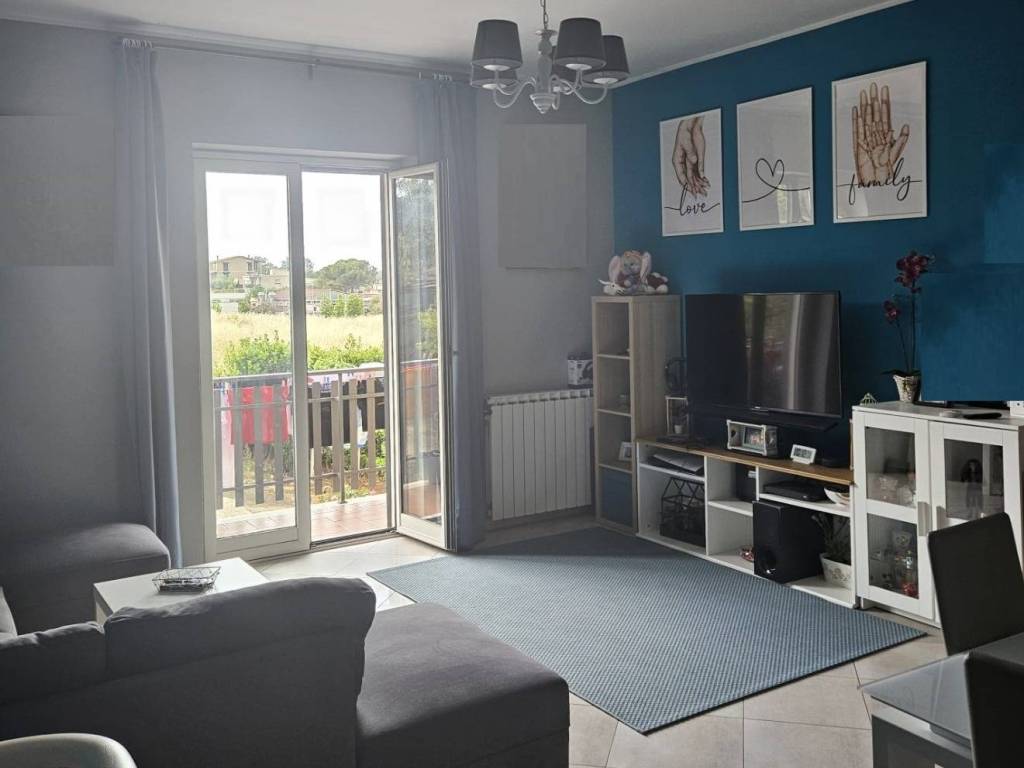 appartamento in vendita a Roma in zona Finocchio