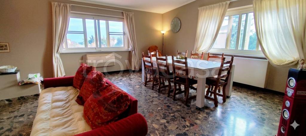 appartamento in vendita a Roma in zona Piana del Sole