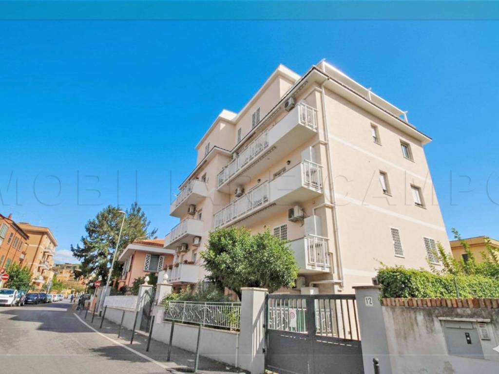 appartamento in vendita a Roma in zona Aurelio