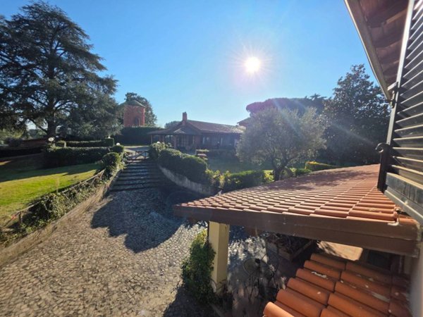 casa indipendente in vendita a Roma in zona Prima Porta