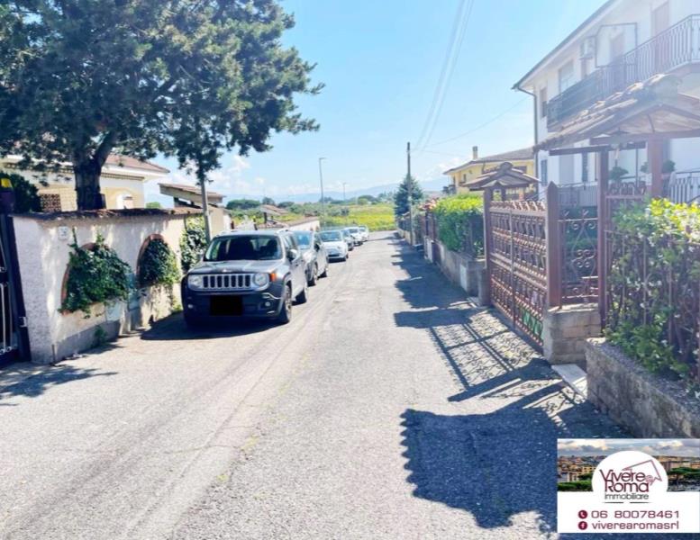 appartamento in vendita a Roma in zona Tor Vergata/Torrenova