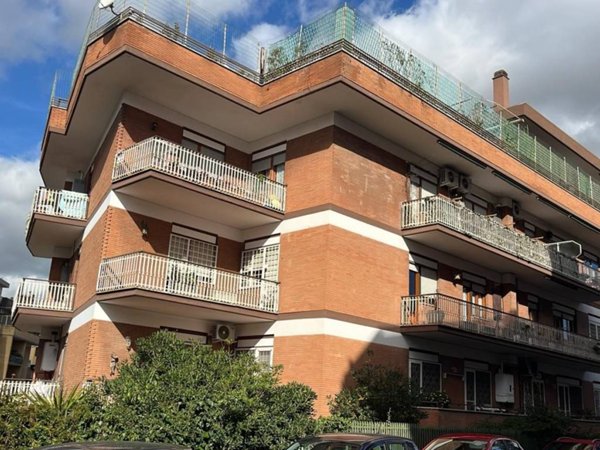 appartamento in vendita a Roma in zona Portuense