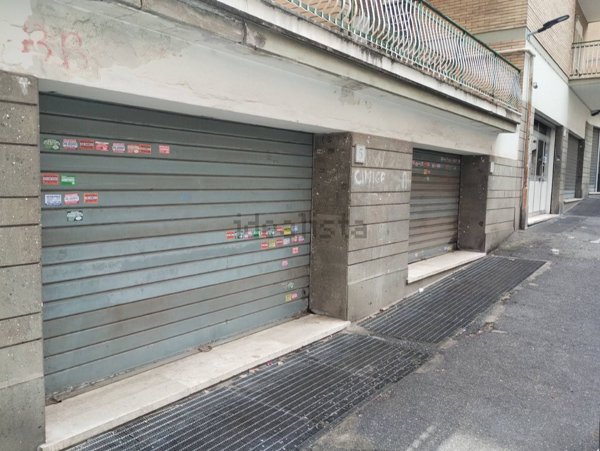 locale commerciale in vendita a Roma in zona Pietralata