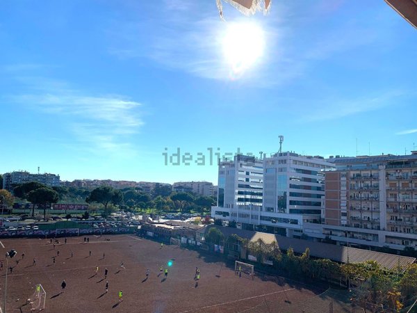 appartamento in vendita a Roma in zona Ostiense