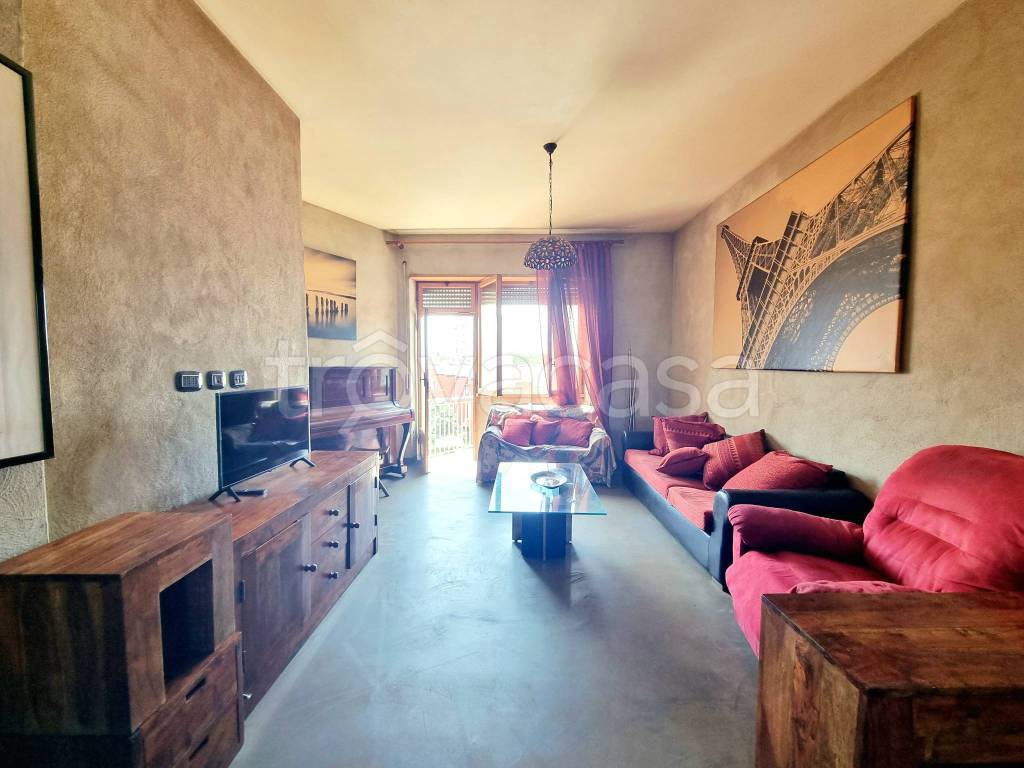 appartamento in vendita a Roma in zona Appio Claudio