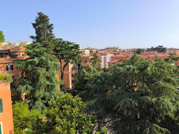 appartamento in vendita a Roma in zona Nomentano