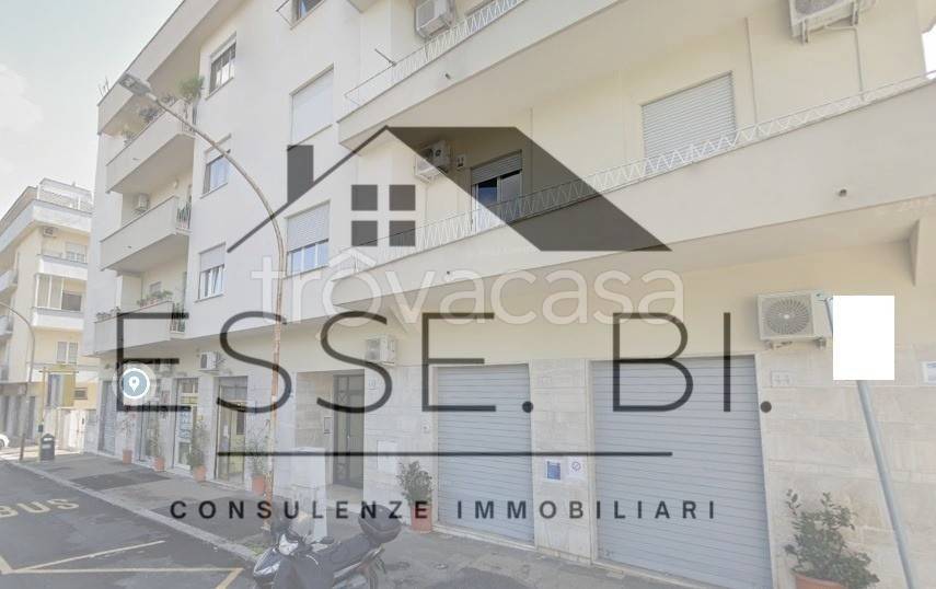 appartamento in vendita a Roma in zona Ardeatino