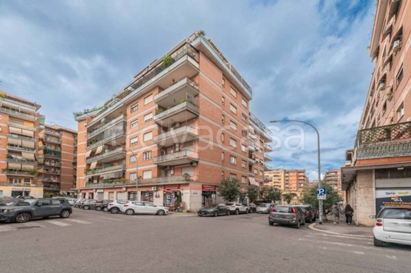appartamento in vendita a Roma in zona Ponte Mammolo