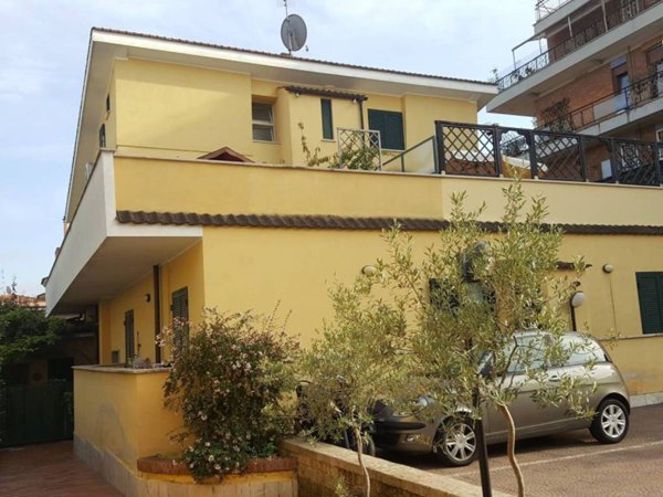 appartamento in vendita a Roma in zona Torrevecchia