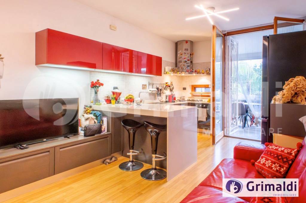 appartamento in vendita a Roma in zona Ostiense