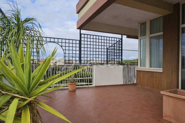 appartamento in vendita a Roma in zona Ostia