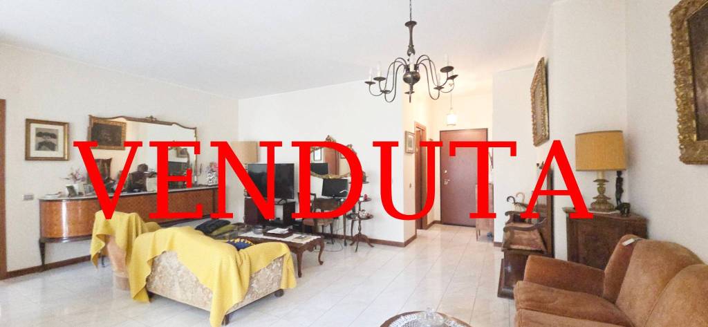 appartamento in vendita a Roma in zona Torrino