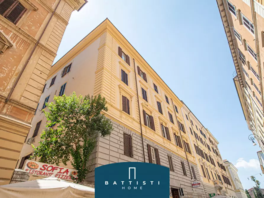 casa indipendente in vendita a Roma in zona Castro Pretorio