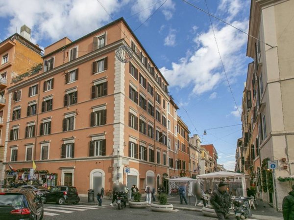 appartamento in vendita a Roma in zona Rione Borgo