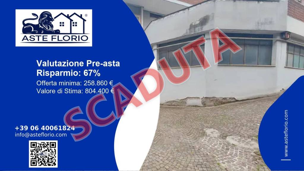locale commerciale in vendita a Roma in zona Appio Pignatelli