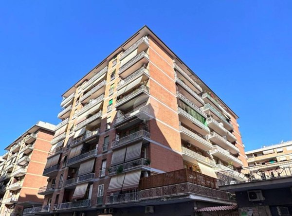appartamento in vendita a Roma in zona Tuscolano
