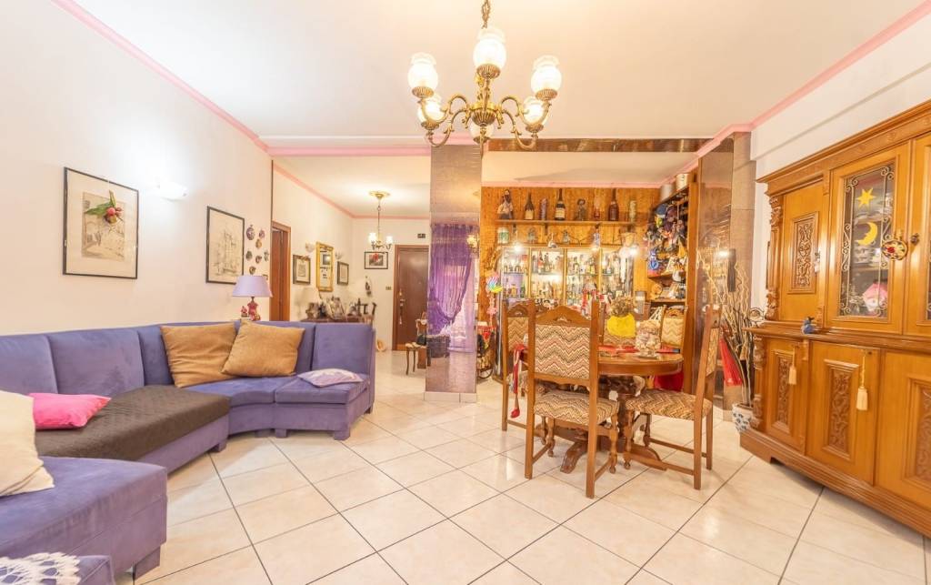 appartamento in vendita a Roma in zona Tuscolano