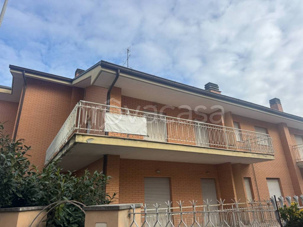 appartamento in vendita a Roma in zona Tomba di Nerone