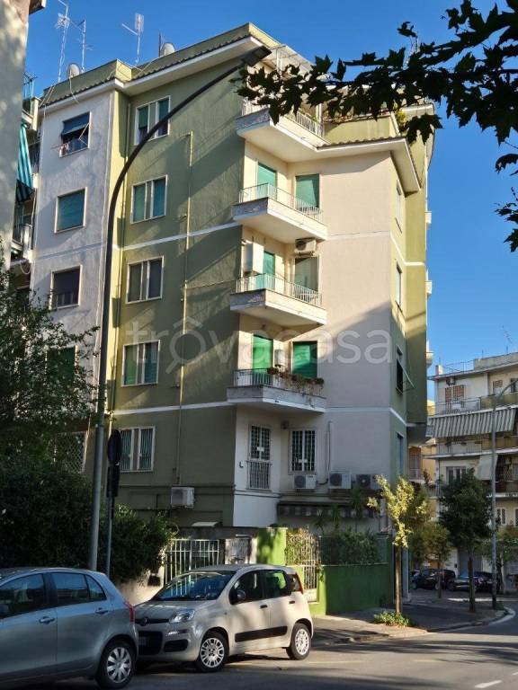 appartamento in vendita a Roma in zona Gianicolense
