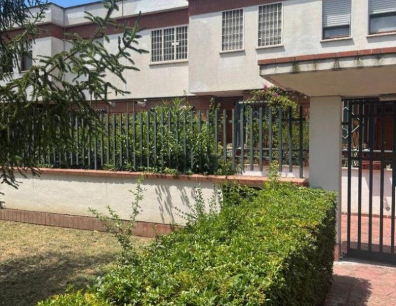 appartamento in vendita a Roma in zona Tor de' Cenci
