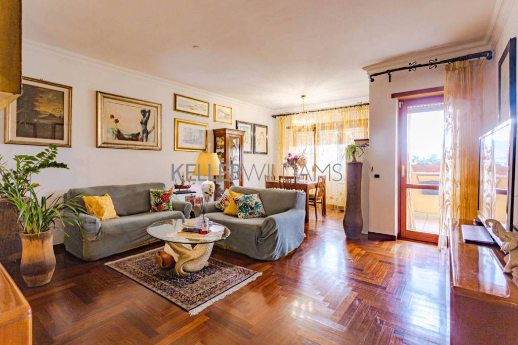 appartamento in vendita a Roma in zona Spinaceto