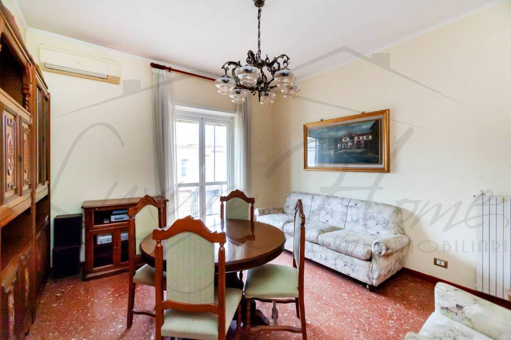 appartamento in vendita a Roma in zona Prenestino-Labicano