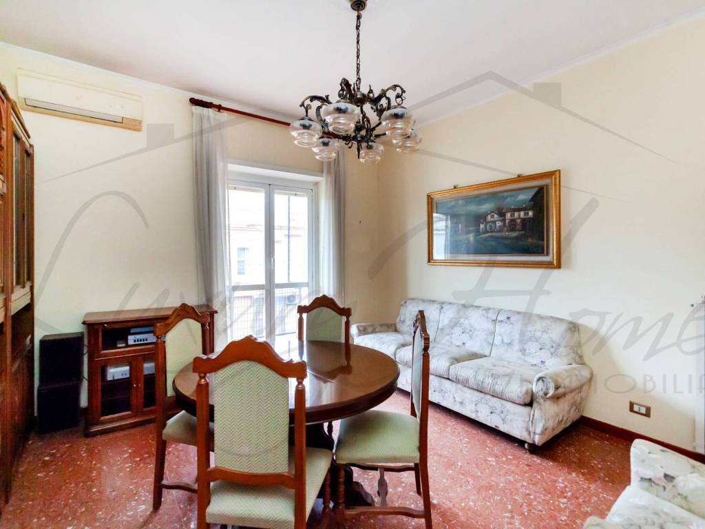 appartamento in vendita a Roma in zona Prenestino-Labicano