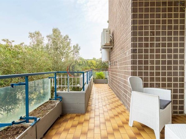 appartamento in vendita a Roma in zona Tomba di Nerone