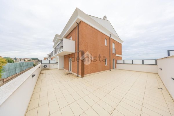 appartamento in vendita a Roma in zona Castelverde