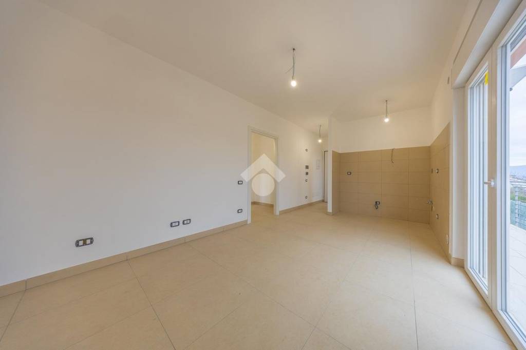 appartamento in vendita a Roma in zona Castelverde