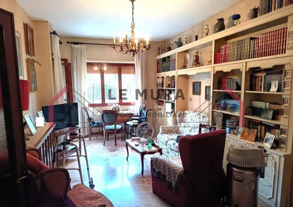 appartamento in vendita a Roma in zona Appio Pignatelli