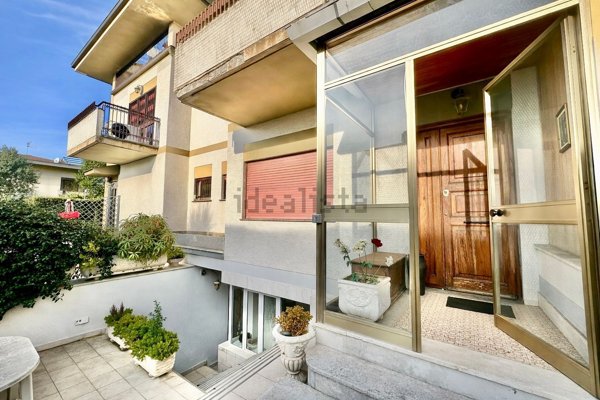 casa indipendente in vendita a Roma in zona Axa