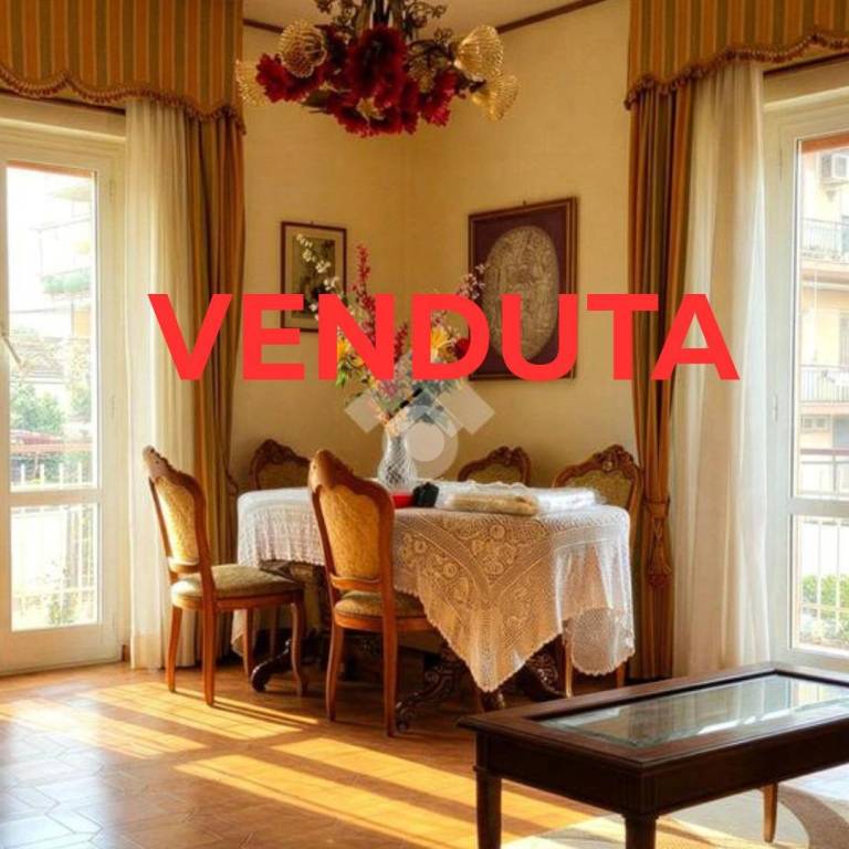 appartamento in vendita a Roma in zona Torrione Cerquetta