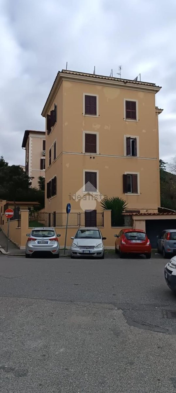appartamento in vendita a Roma in zona Gianicolense