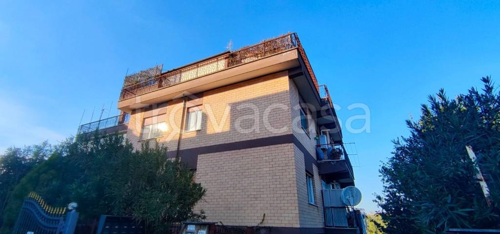 appartamento in vendita a Roma in zona Grottarossa