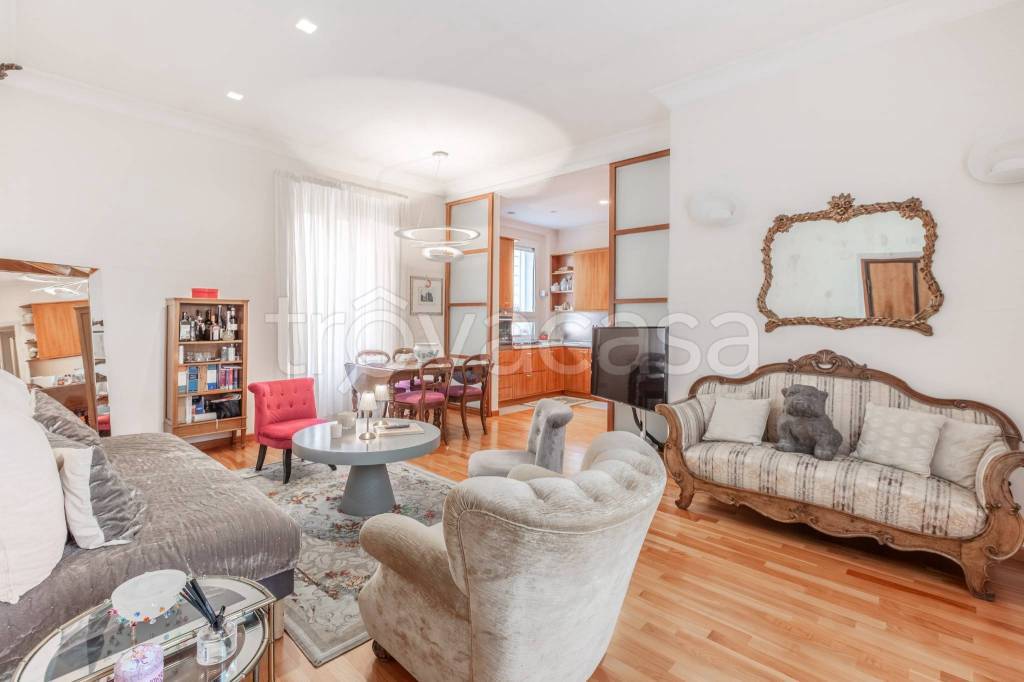 appartamento in vendita a Roma in zona Ludovisi/Sallustiano