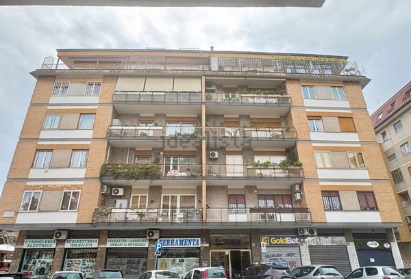 appartamento in vendita a Roma in zona Tor di Quinto