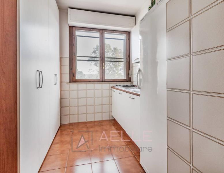 appartamento in vendita a Roma in zona Axa