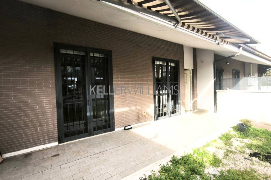 casa indipendente in vendita a Roma in zona Casal Morena