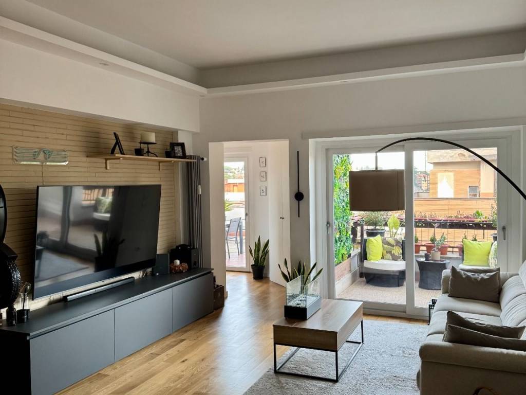 appartamento in vendita a Roma in zona Gianicolense