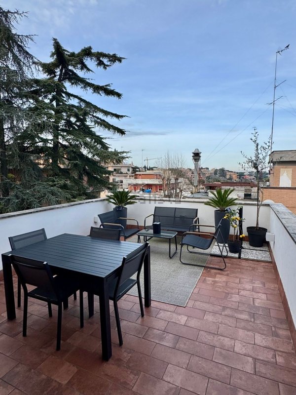 appartamento in vendita a Roma in zona Gianicolense