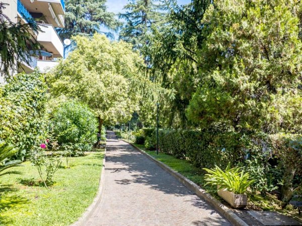 appartamento in vendita a Roma in zona Monte Sacro/Talenti