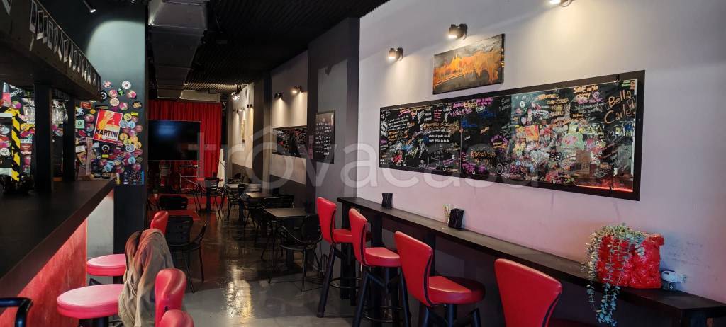 negozio in vendita a Roma in zona Ardeatino