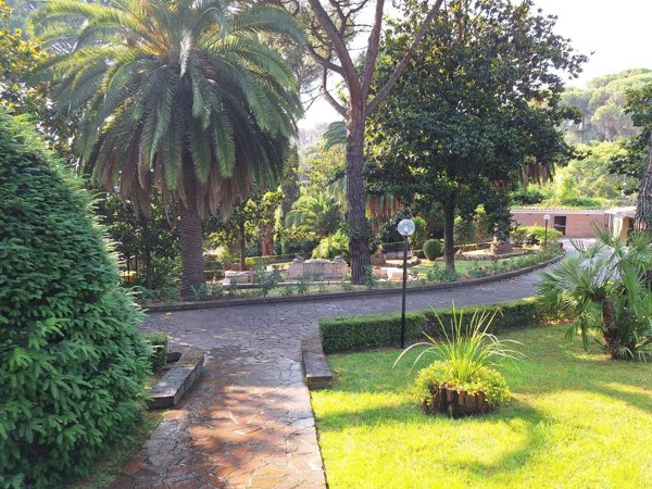 casa indipendente in vendita a Roma in zona La Giustiniana