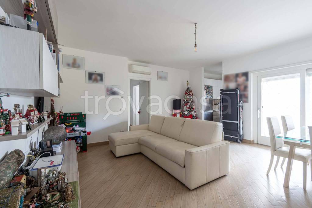 appartamento in vendita a Roma in zona Torrevecchia