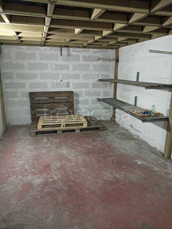 ufficio in vendita a Roma in zona Appio Claudio