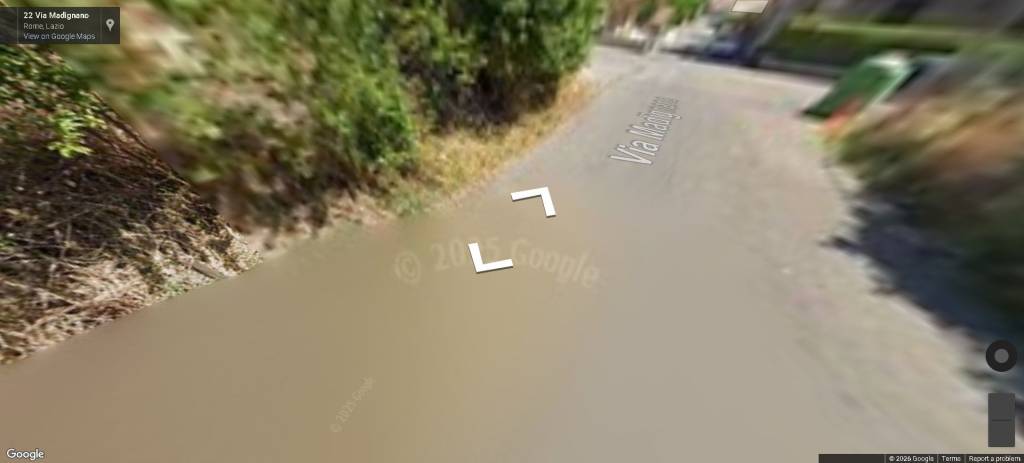 appartamento in vendita a Roma in zona Valle Muricana