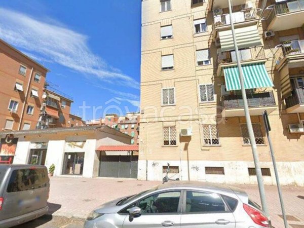 appartamento in vendita a Roma in zona Ostia