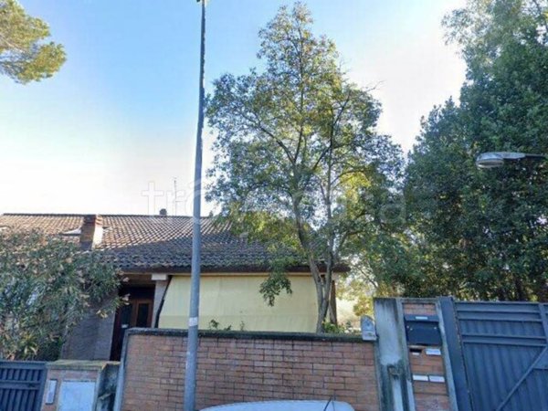 casa indipendente in vendita a Roma in zona Labaro