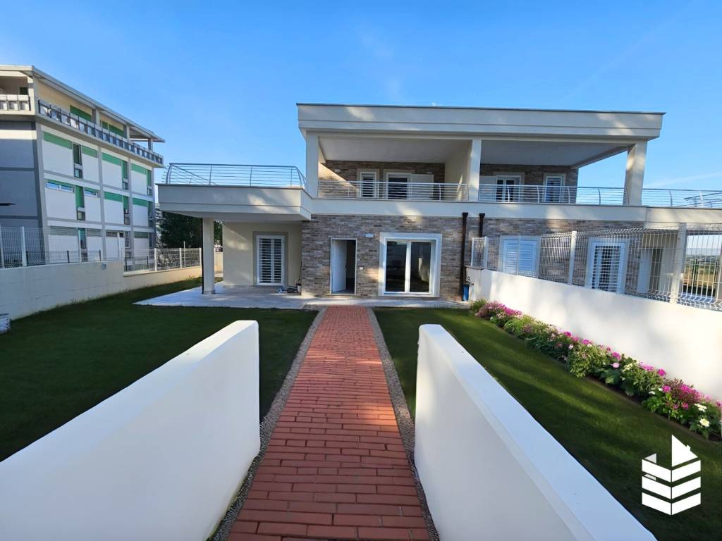 appartamento in vendita a Roma in zona Grottarossa